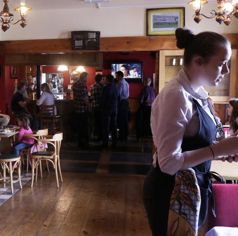 The Seaview Tavern Ballygorman Exterior foto